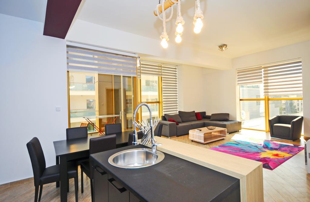 Sea Breeze Lux Apartments ブドヴァ エクステリア 写真