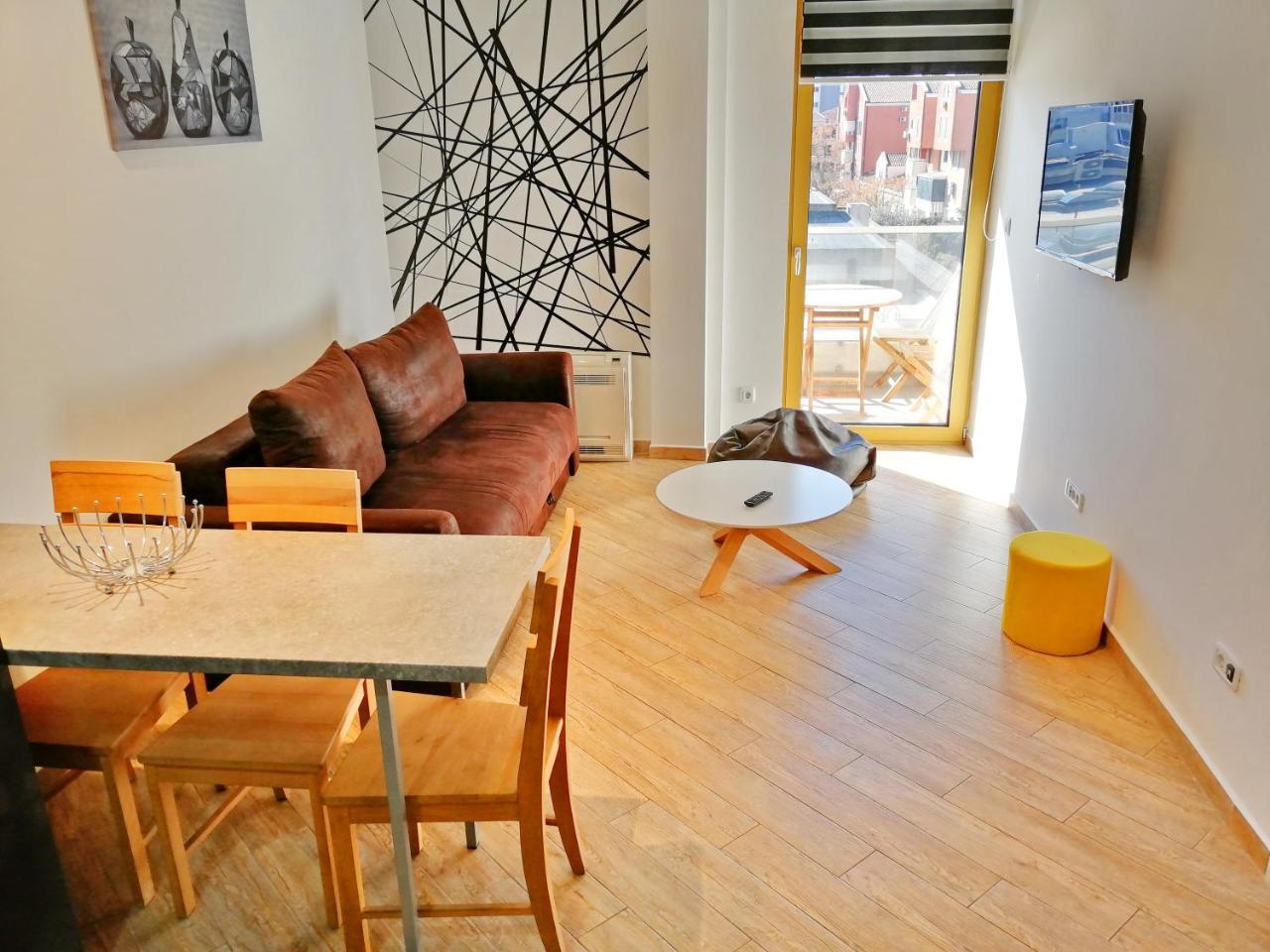 Sea Breeze Lux Apartments ブドヴァ エクステリア 写真