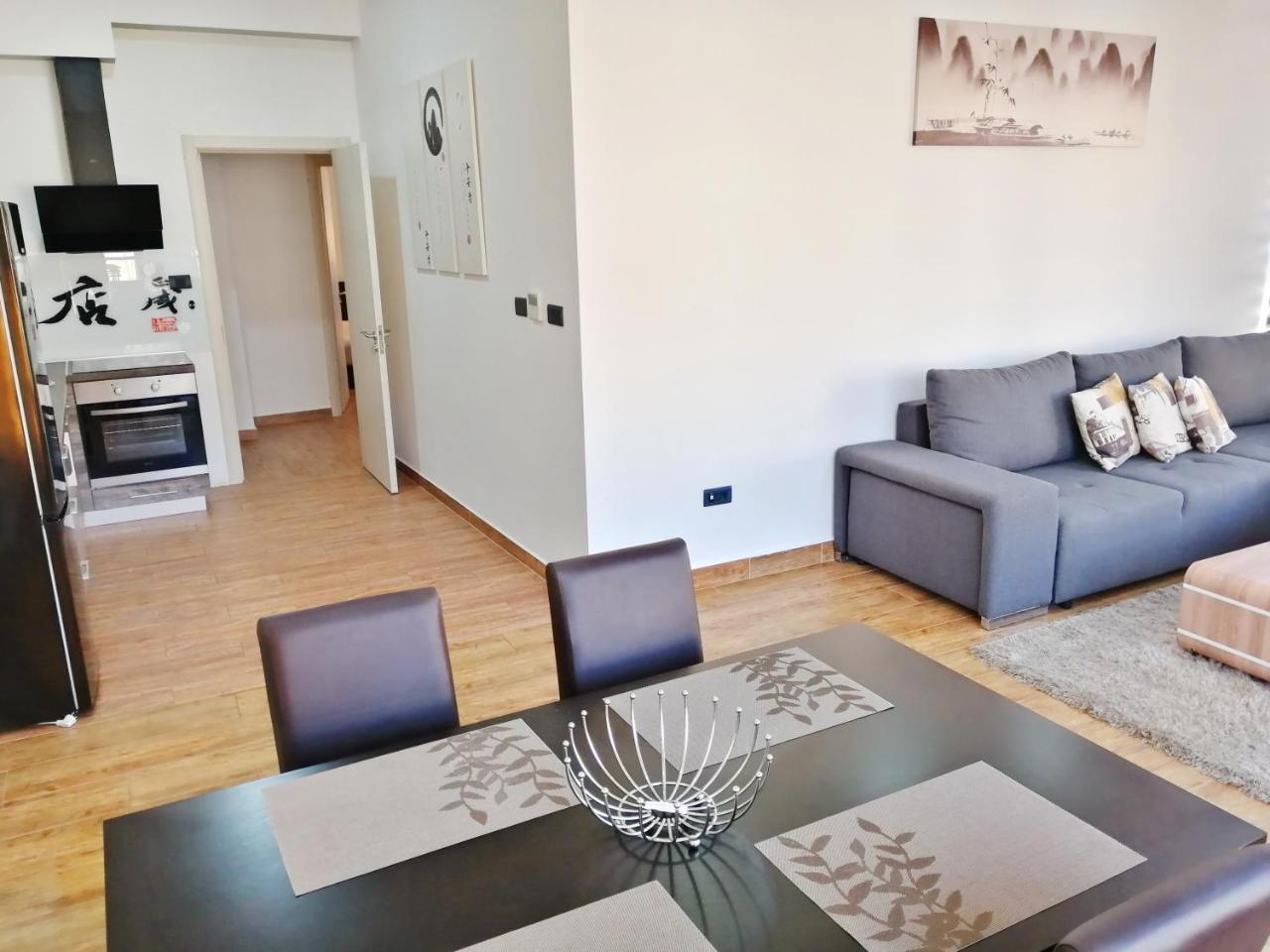 Sea Breeze Lux Apartments ブドヴァ エクステリア 写真
