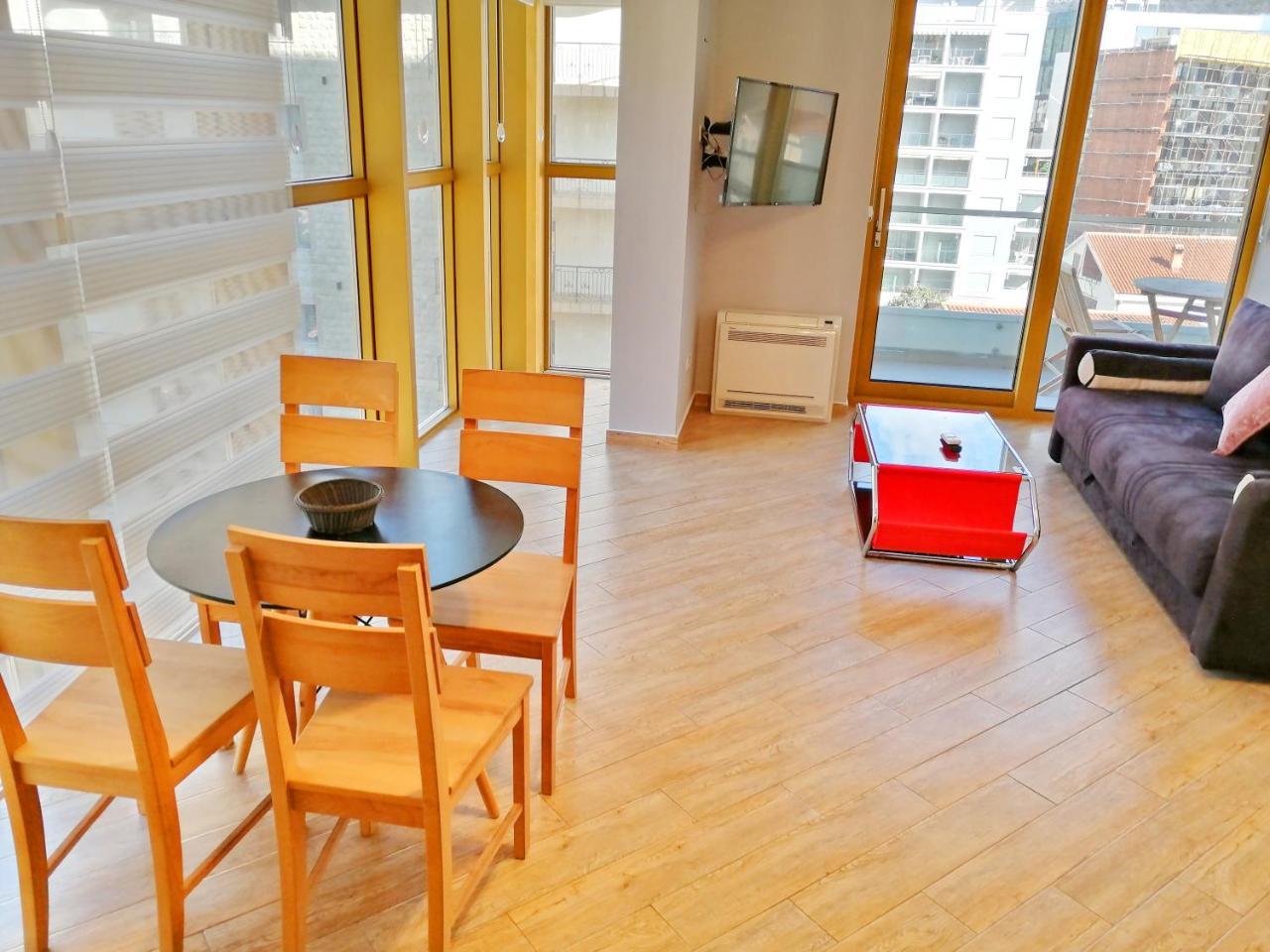 Sea Breeze Lux Apartments ブドヴァ エクステリア 写真