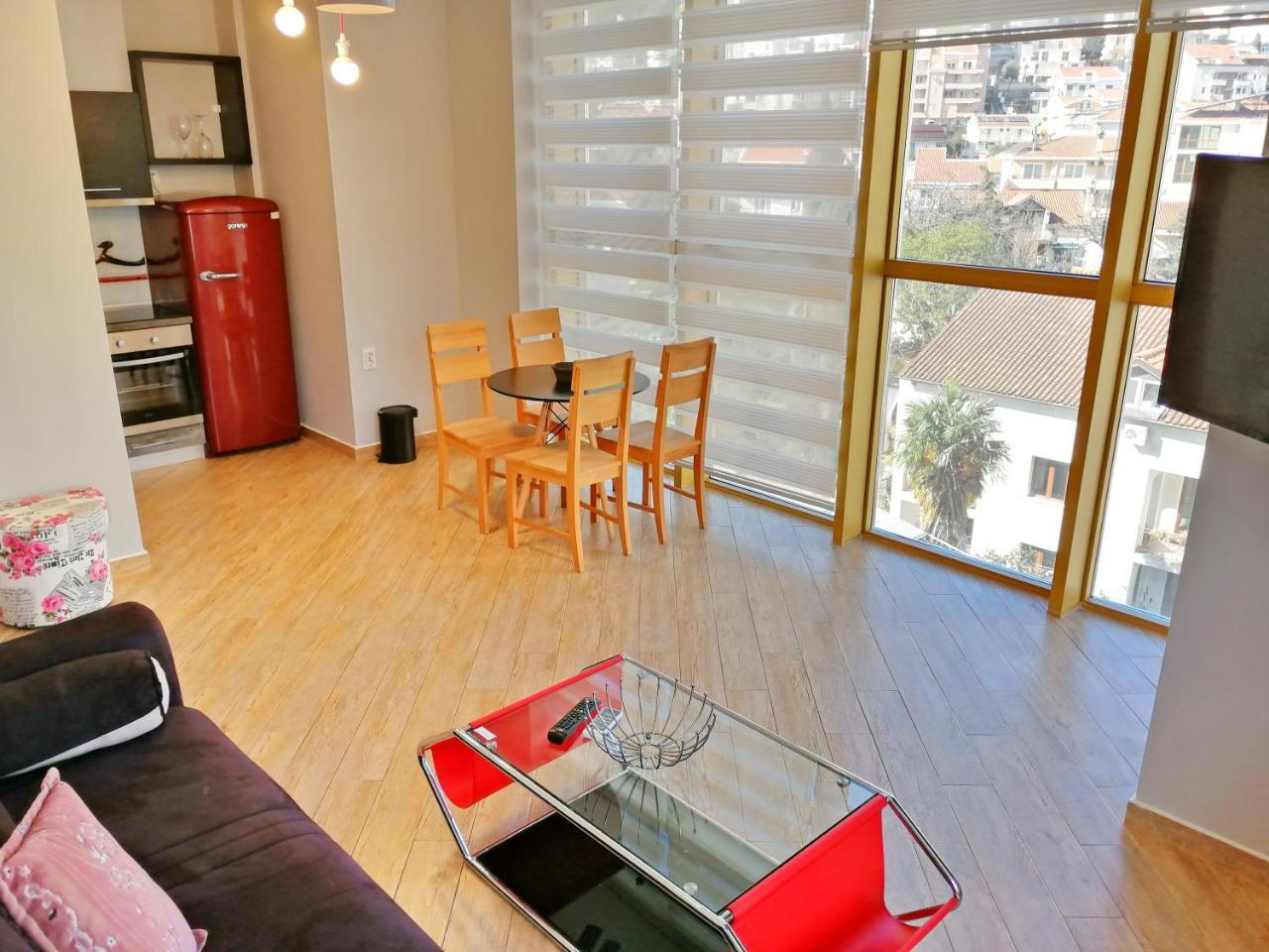Sea Breeze Lux Apartments ブドヴァ エクステリア 写真